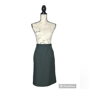 Vintage Women’s Skirt.  Dark Green.  No tag.‎